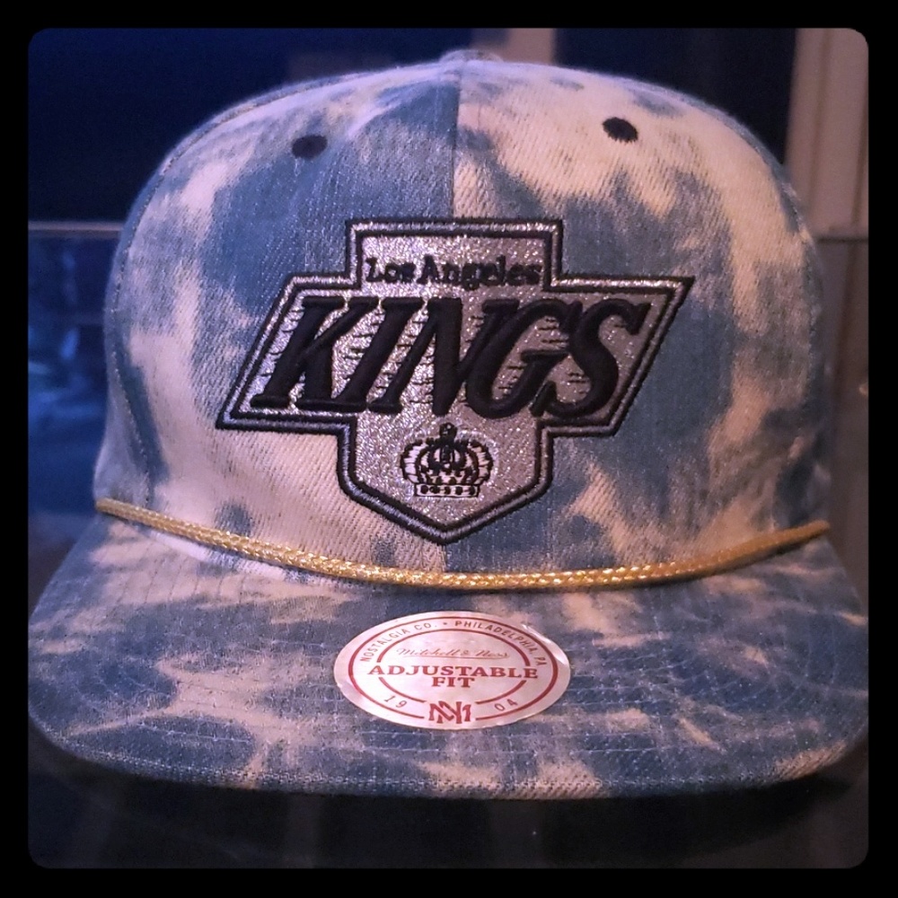 LA Kings snap back acid wash